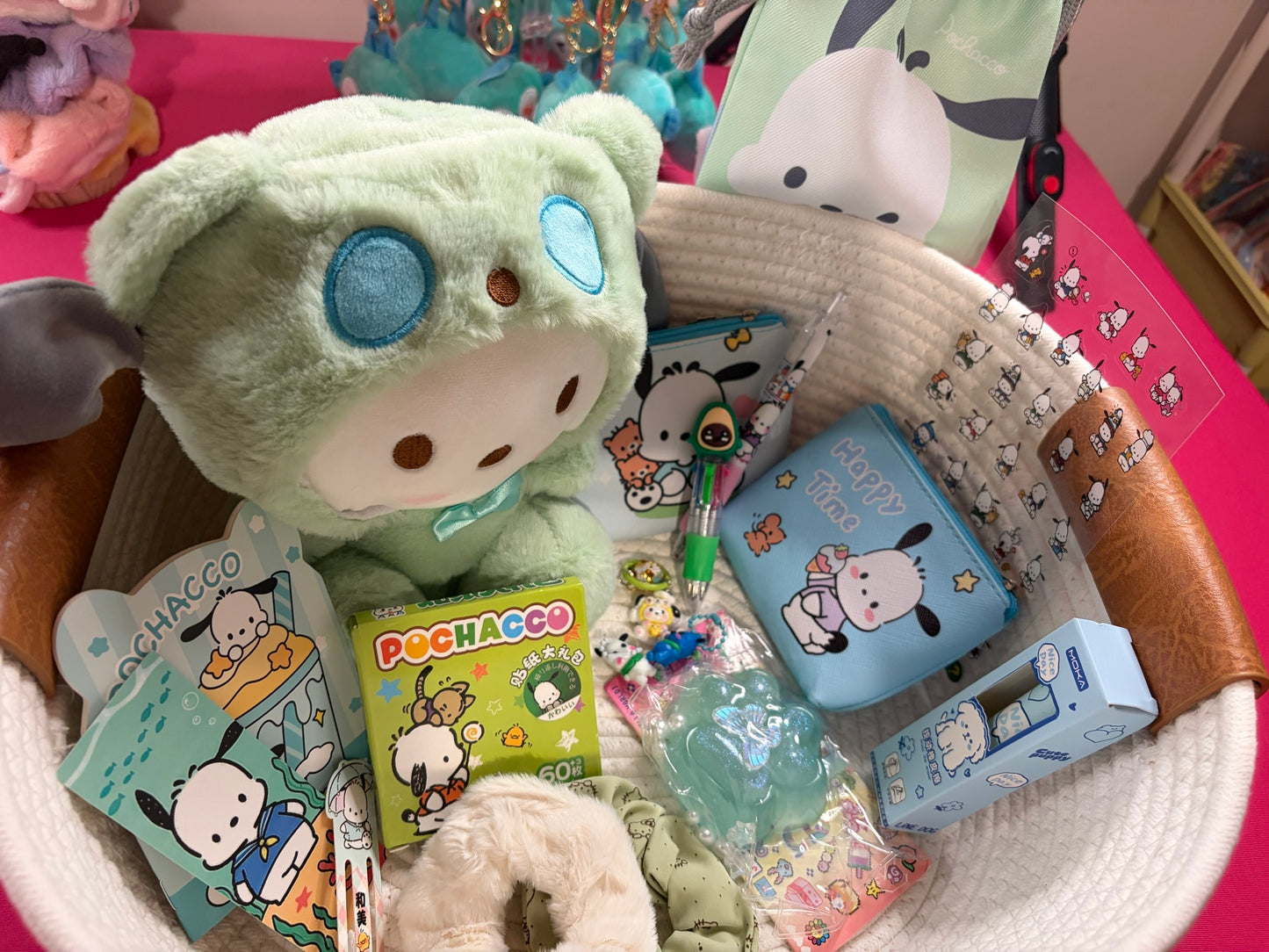 💚 Pochacco Curated Box 💚